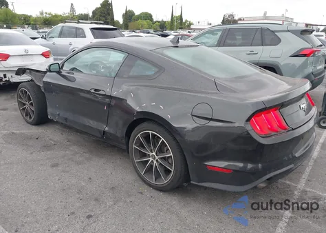 2022 Ford Mustang Ecoboost Fastback z USA, uszkodzony, nr VIN 1FA6P8TH2N5135583